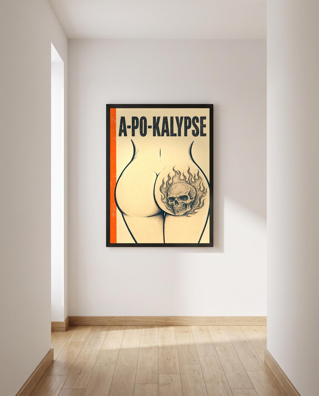 Das Poster mit Rahmen in einem hellen Flur