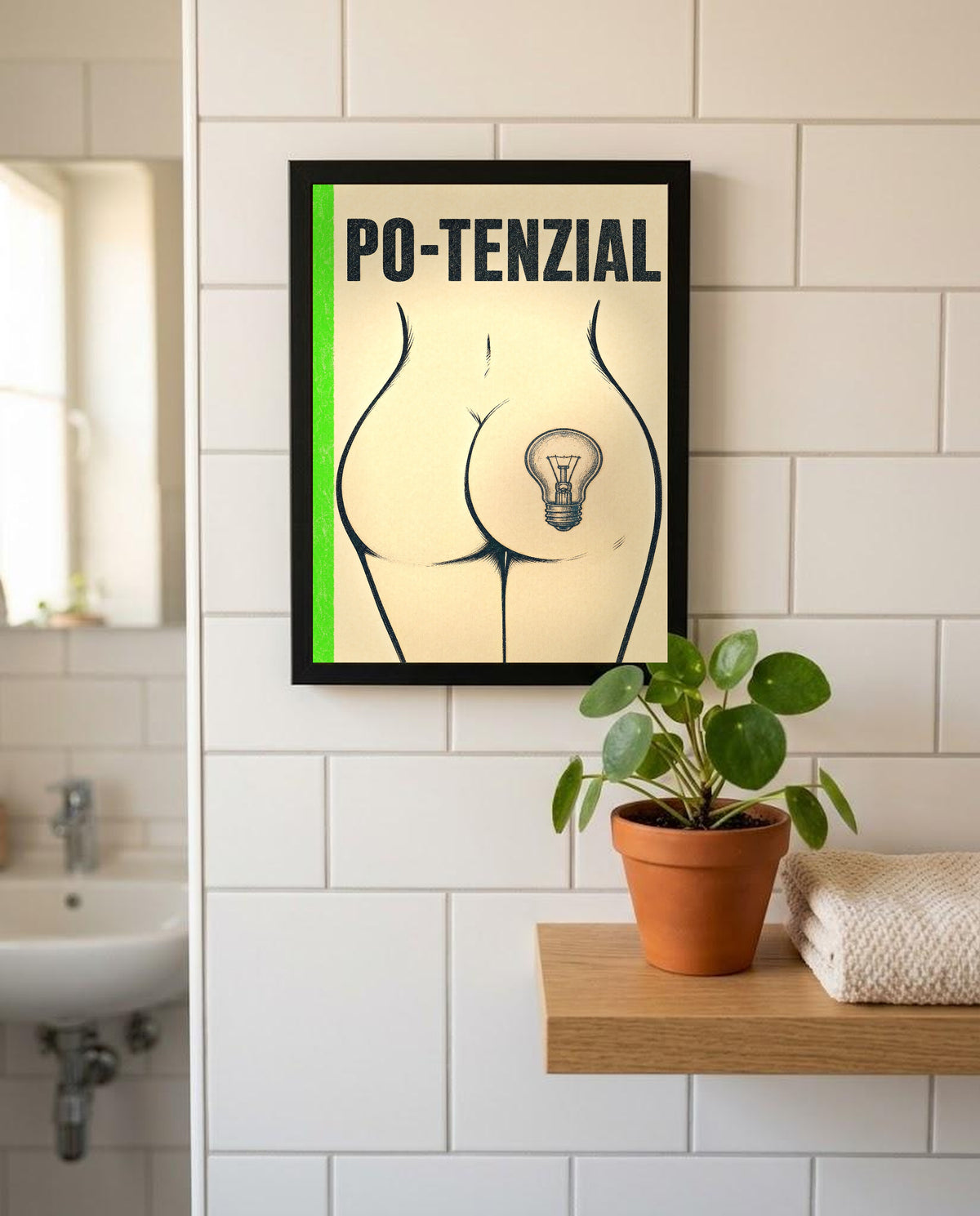 Das Poster mit Rahmen im Badezimmer