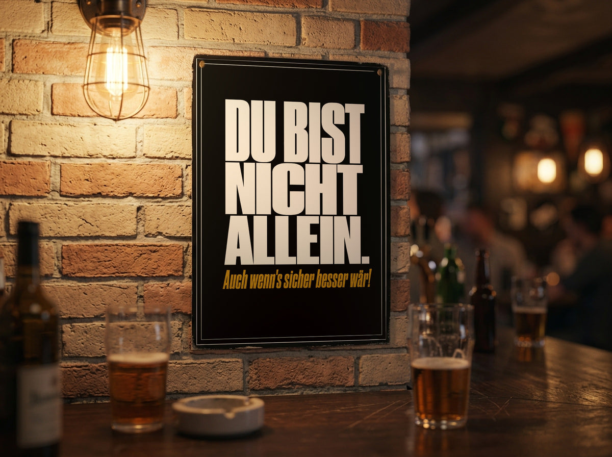 Das Poster an einer Backsteinwand in einer Kneipe